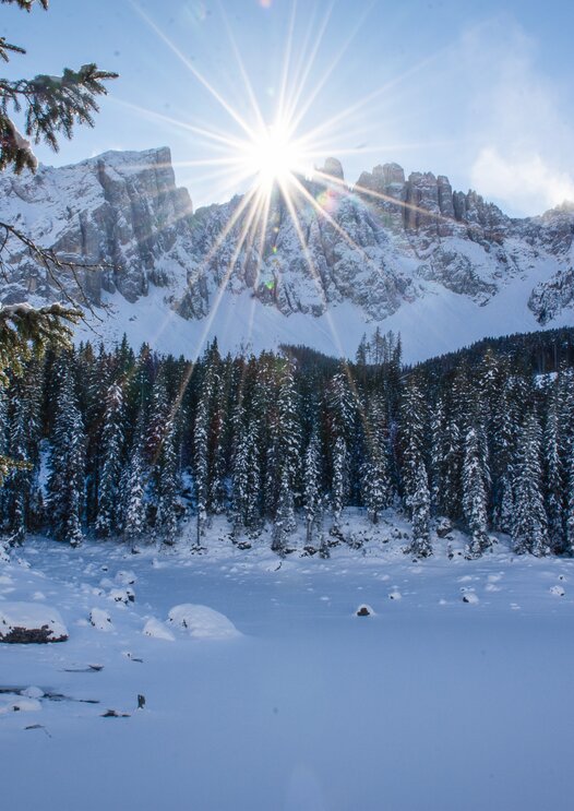 Zugefrorener Karer See Sonneneinstrahlung Winter | © Alexandra Näckler